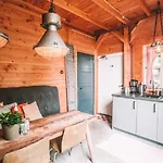 Chalet Crash'nstay - The Silo *