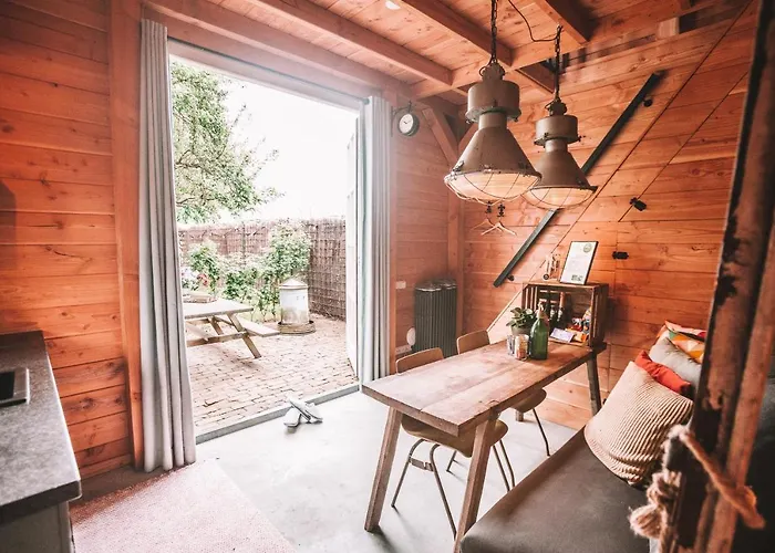 Crash'nstay - The Silo Sprang-Capelle